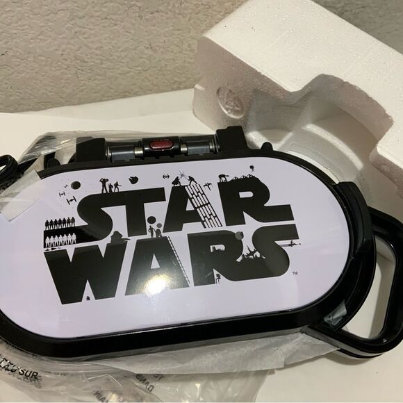 Disney Star Wars R2-D2 & Darth Vader Pancake Maker Intertek LSW-300CN New - Picture 5 of 7